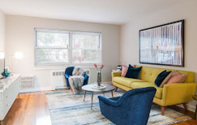 2 beds, 1 bath, 756 sqft, $1,825, Unit 234C