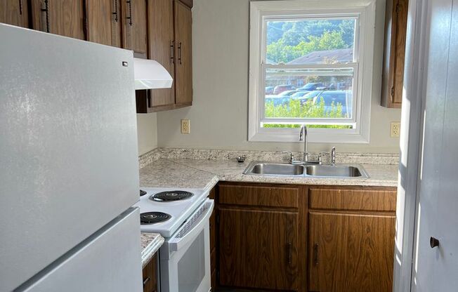 2 beds, 1 bath, 850 sqft, $1,040, Unit 3-D