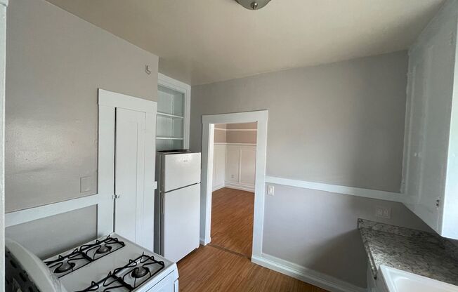 Studio, 1 bath, 500 sqft, $1,249, Unit 304