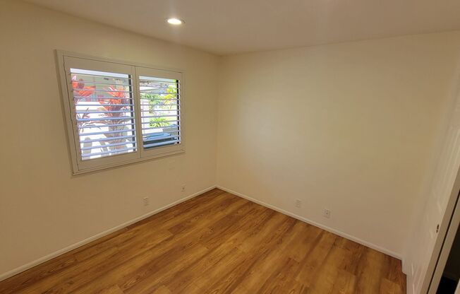Beautiful 3 bedroom 2 bath single family house with 2 car garage Pet Friendly