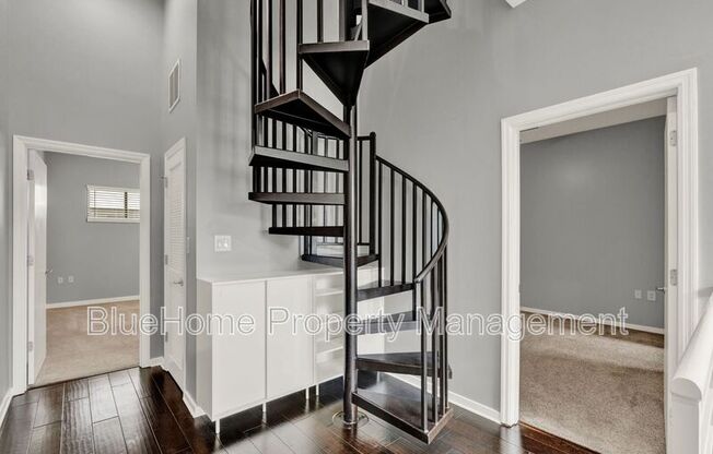 465 E SOUTH STREET