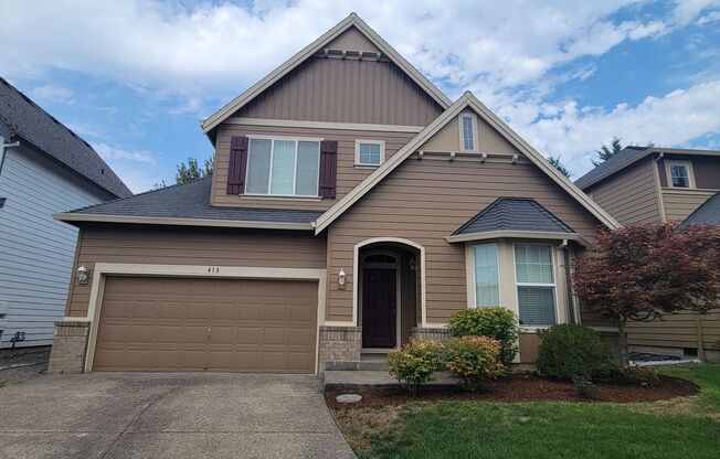 413 Roger Smith Drive -Beautiful 2-story home in the heart of Newberg, OR