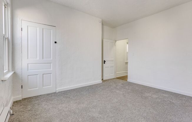 2 beds, 1 bath, $1,425