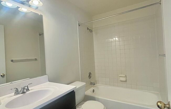 1 bed, 1 bath, 600 sqft, $1,649, Unit 504