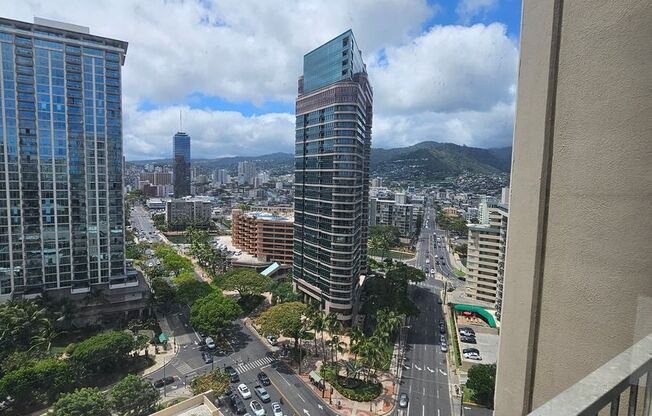 High Rise, Furnished, Central AC