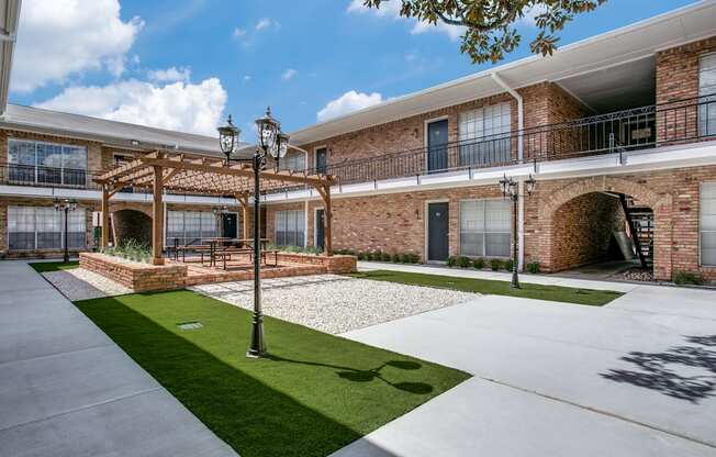 Outdoor Living Spaces at Bellaire Oaks Apartments, Houston, TX