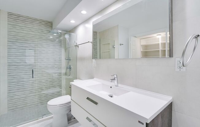 2 beds, 2 baths, 1,125 sqft, $3,500, Unit 1222