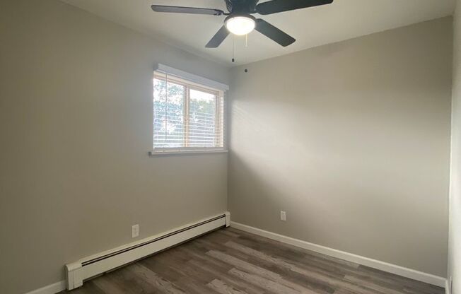 2 beds, 1 bath, $1,195, Unit Apt. 217