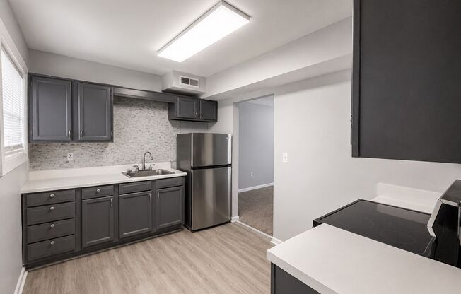 2 beds, 1 bath, 825 sqft, $1,250, Unit 1015-4