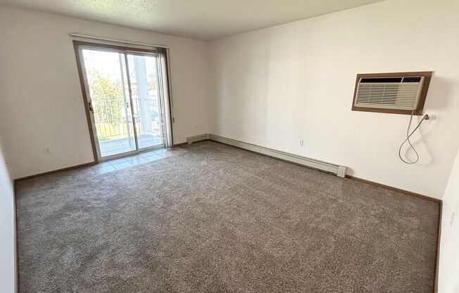 2 beds, 1 bath, 840 sqft, $865, Unit 1440-312