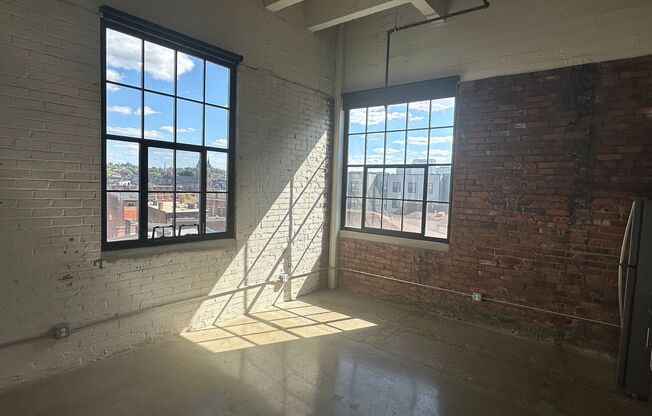 1 bed, 1 bath, 587 sqft, $1,440, Unit 504