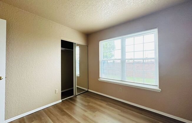 2 beds, 2 baths, $1,245, Unit # 19