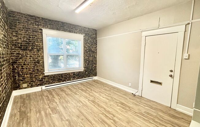 R0180 - Pettygrove Apartments