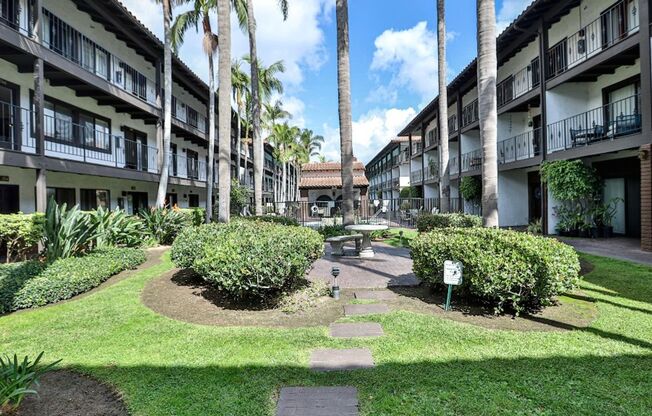 Studio, 1 bath, 500 sqft, $1,800, Unit 8B