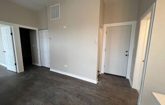 2 beds, 1 bath, $1,945, Unit 3M