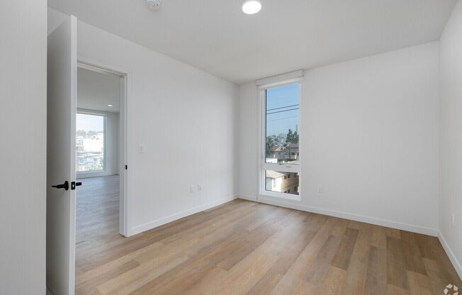 2 beds, 2 baths, 1,124 sqft, $5,700, Unit PH 514