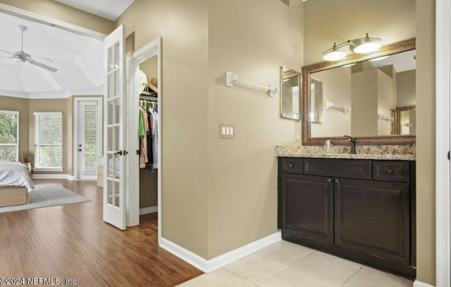 Stunning 3/3 in coveted World Golf Village