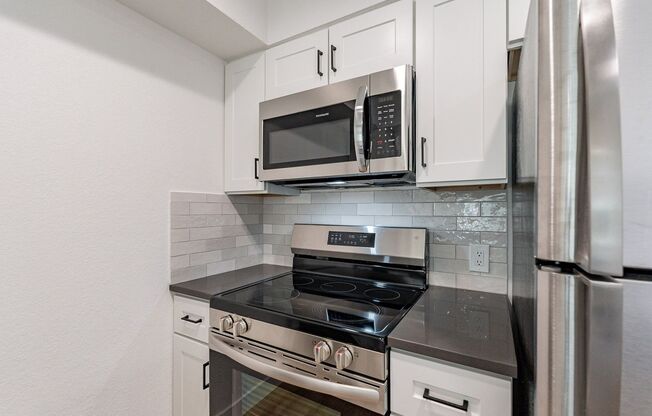 2 beds, 1 bath, $1,600, Unit 1