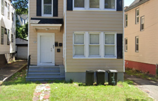 137 SHEPHARD AVE