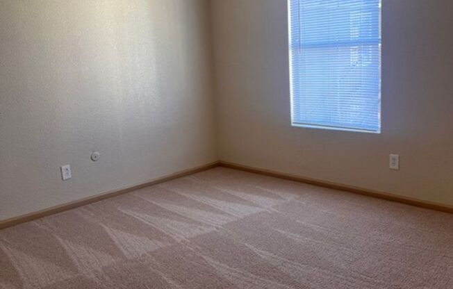 1 bed, 1 bath, 612 sqft, $880, Unit 1716