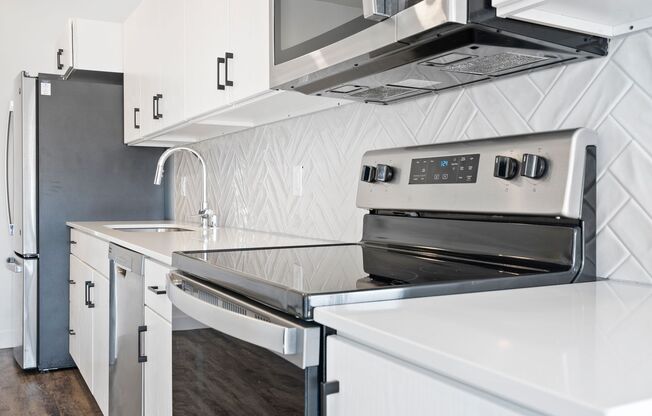 2 beds, 2 baths, 994 sqft, $1,750, Unit 202