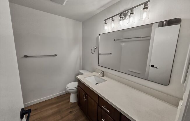 2 beds, 1 bath, 950 sqft, $2,195, Unit 108