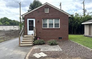 Awesome ADU on Elder Avenue!