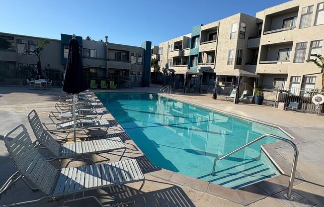 1 bed, 1 bath, $1,915, Unit # 347