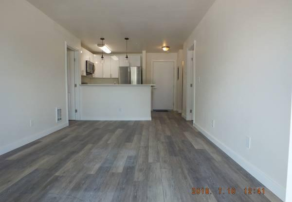 12544 15 AVE NE