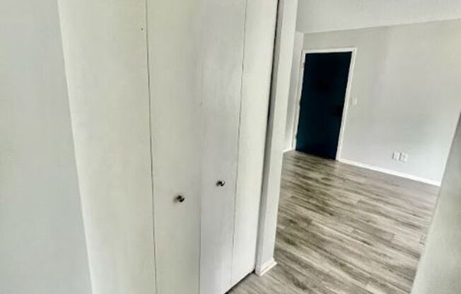2 beds, 1 bath, 750 sqft, $1,375, Unit 1650-1