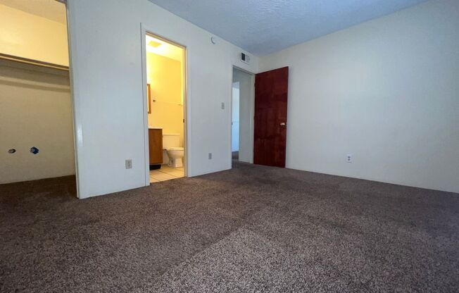 2 beds, 1.5 baths, 948 sqft, $1,045, Unit Unit 21