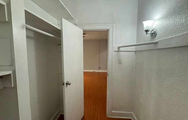 Studio, 1 bath, 250 sqft, $1,400, Unit 102