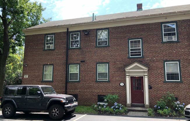 732 North Terrace Unit D