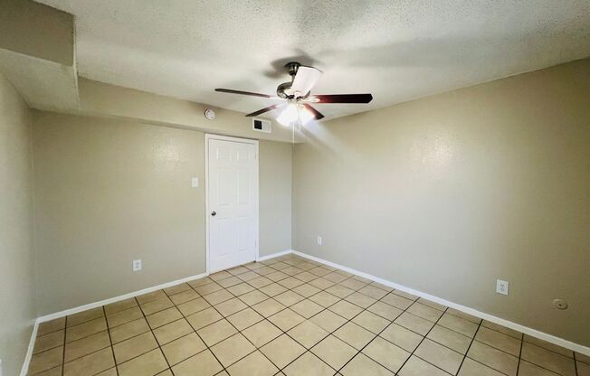 1 bed, 1 bath, 666 sqft, $1,175, Unit 1-129