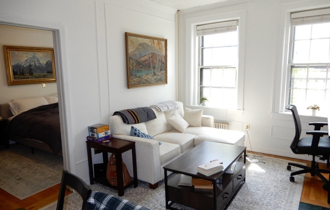 87 W CEDAR ST