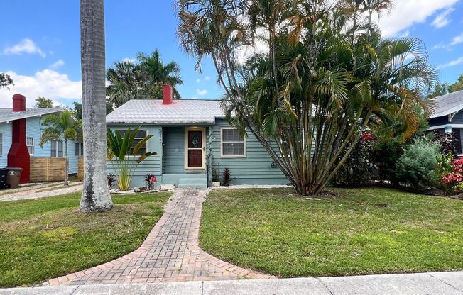 2727 Michigan Ave. Fort Myers - Charming Historic Home: Modern Comforts, Prime Location!