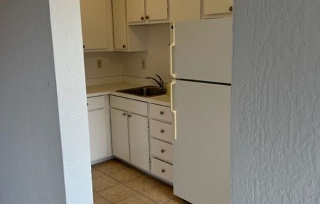 1 bed, 1 bath, 650 sqft, $1,995, Unit 23