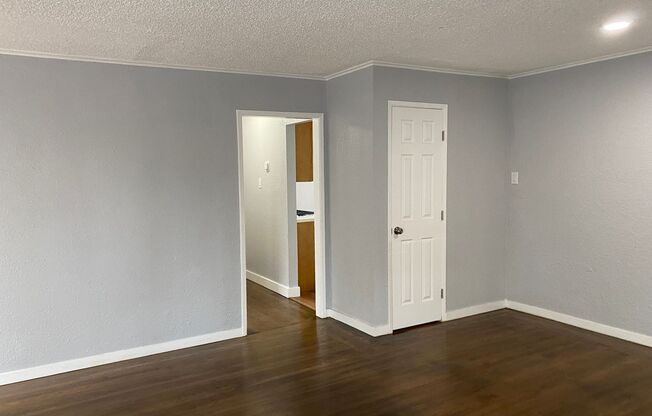 Updated 3 Bed 2 Bath House in Oakland - Coming Soon !!!