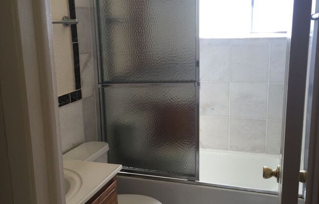 1 bed, 1 bath, 550 sqft, $1,535, Unit 660-301