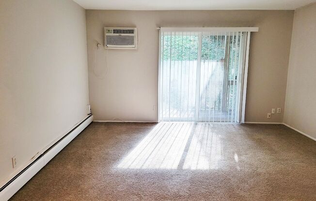 1 bed, 1 bath, 525 sqft, $845, Unit 3060-205