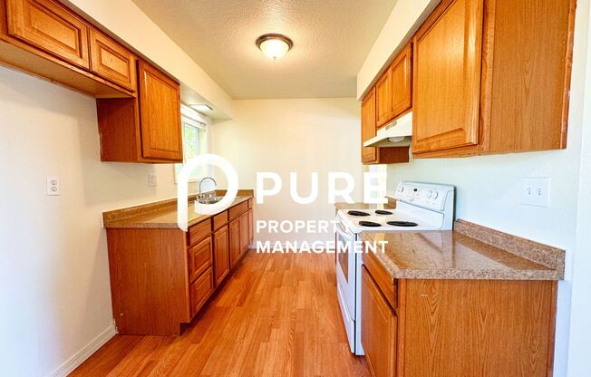 2 beds, 1 bath, 825 sqft, $1,195, Unit 4