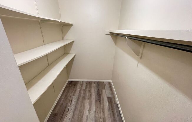 1 bed, 1 bath, 700 sqft, $855, Unit Unit 102