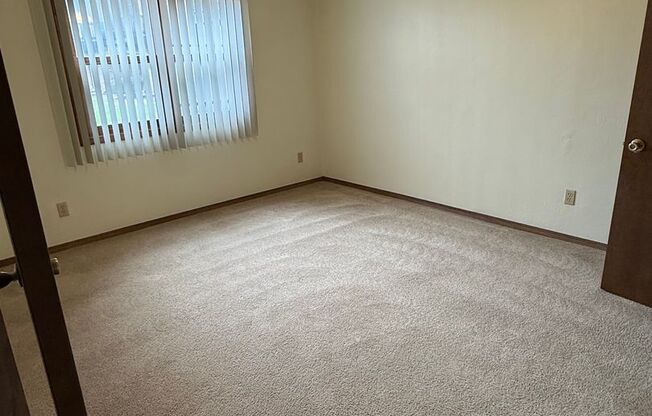 1 bed, 1 bath, 683 sqft, $1,039, Unit 1901-060