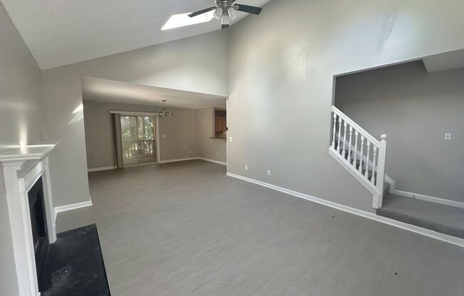 3BR/3BA Duplex in Sought-After Kennesaw Area!