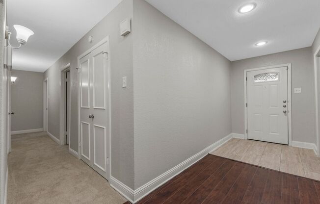 Beautiful 4 Bedroom 2.5 Bath Ready near Dallas Love Field!