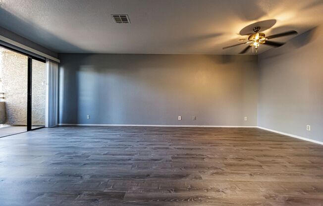 Downstairs Condo with Lots of Upgrades