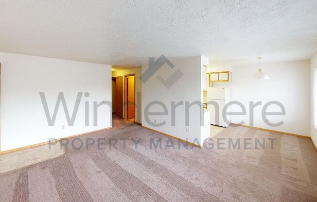 2 beds, 1 bath, 828 sqft, $1,095, Unit 48