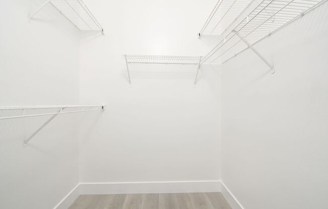 2 beds, 2 baths, $1,700, Unit # 41 2067