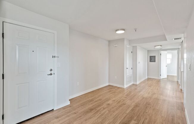 2 beds, 2 baths, 1,100 sqft, $2,799, Unit 401 R