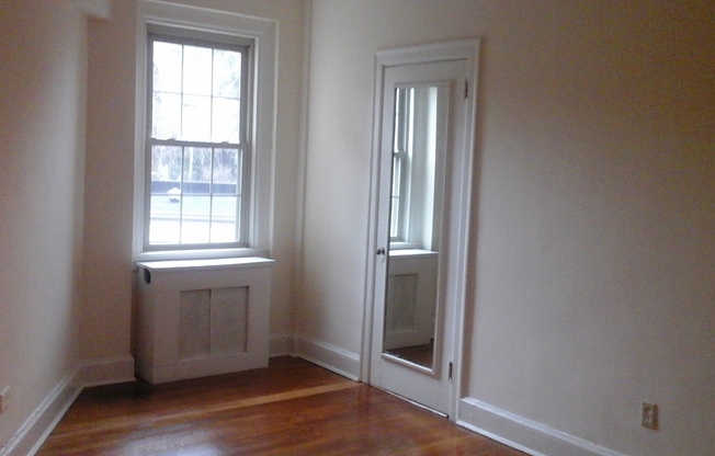 1 bed, 1 bath, 550 sqft, $1,600, Unit 208